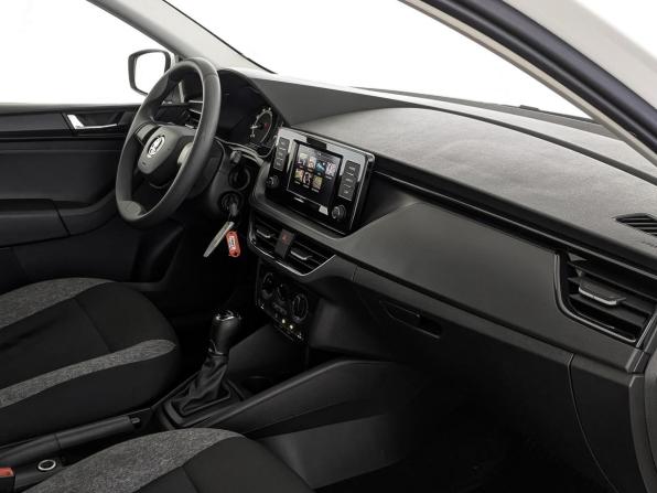 Skoda Rapid II с пробегом 2022 года, цена 1 650 000 рублей, 85876 км, лифтбек, Автокод Объявления