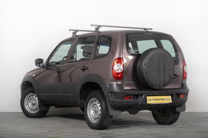 Chevrolet Niva I Рестайлинг с пробегом 2018 года, цена 959 000 рублей, 14600 км, внедорожник, Автокод Объявления