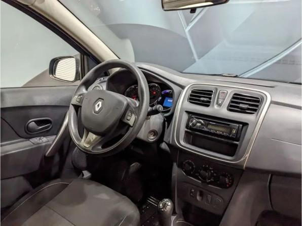 Renault Sandero II с пробегом 2016 года, цена 880 000 рублей, 63500 км, хэтчбек, Автокод Объявления