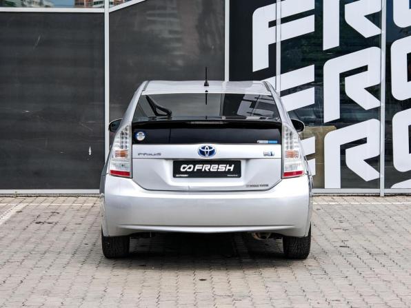 Toyota Prius III (XW30) с пробегом 2011 года, цена 965 000 рублей, 358233 км, лифтбек, Автокод Объявления
