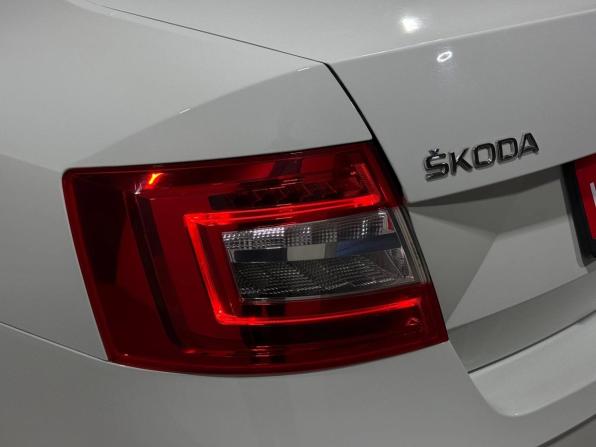 Skoda Octavia III (A7) Рестайлинг с пробегом 2020 года, цена 1 300 000 рублей, 197218 км, лифтбек, Автокод Объявления