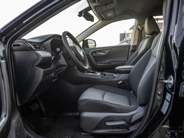 Toyota RAV4 V (XA50) с пробегом 2020 года, цена 3 598 000 рублей, 78681 км, внедорожник, Автокод Объявления