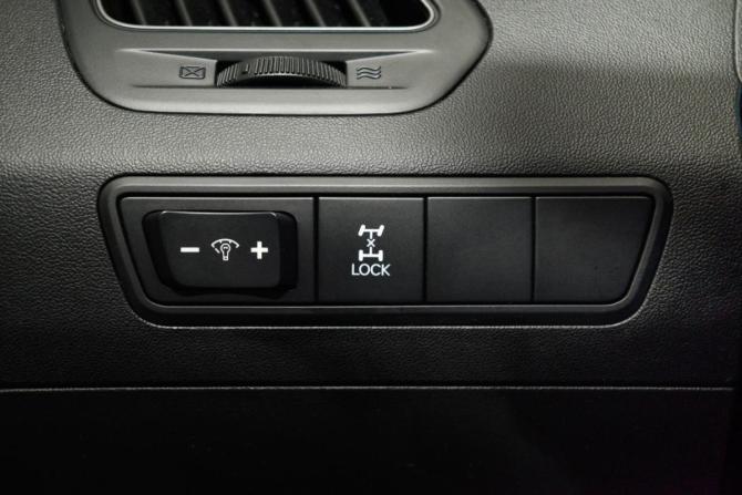 Hyundai ix35 I Рестайлинг с пробегом 2014 года, цена 1 319 000 рублей, 184043 км, внедорожник, Автокод Объявления