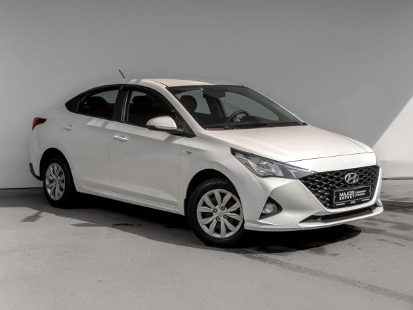 Hyundai Solaris II Рестайлинг с пробегом 2022 года, цена 1 665 000 рублей, 72478 км, седан, Автокод Объявления