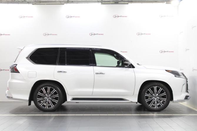 Lexus LX III Рестайлинг 2 с пробегом 2021 года, цена 12 700 000 рублей, 31000 км, внедорожник, Автокод Объявления