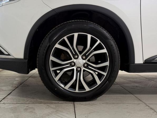 Mitsubishi Outlander III Рестайлинг 2 с пробегом 2016 года, цена 1 699 800 рублей, 88000 км, внедорожник, Автокод Объявления