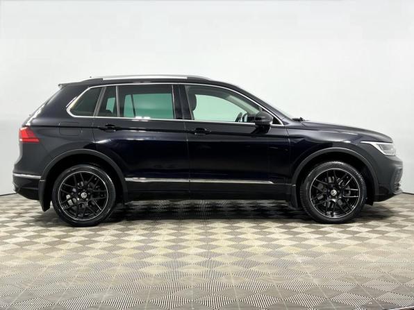 Volkswagen Tiguan II Рестайлинг с пробегом 2021 года, цена 2 498 100 рублей, 190952 км, внедорожник, Автокод Объявления