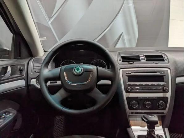 Skoda Octavia II (A5) Рестайлинг с пробегом 2009 года, цена 680 000 рублей, 247000 км, лифтбек, Автокод Объявления