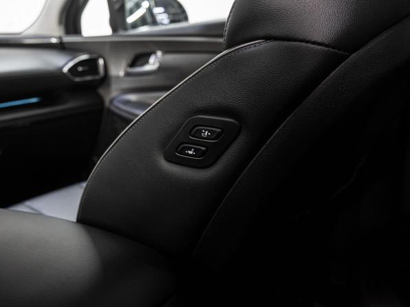 Hyundai Santa Fe IV Рестайлинг с пробегом 2023 года, цена 5 099 000 рублей, 30739 км, внедорожник, Автокод Объявления