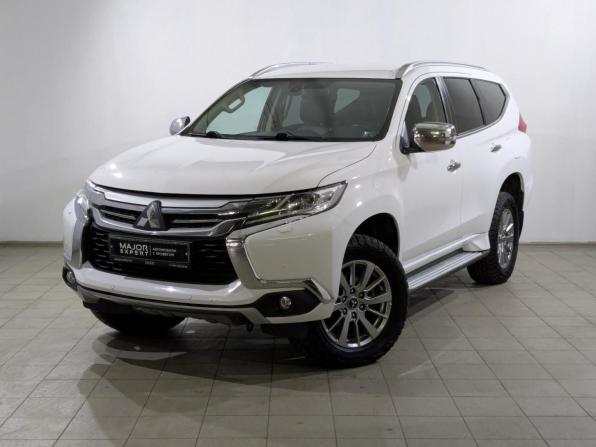 Mitsubishi Pajero Sport III