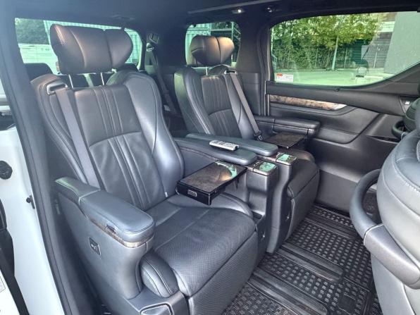 Toyota Alphard III Рестайлинг с пробегом 2021 года, цена 5 000 000 рублей, 187000 км, минивэн, Автокод Объявления