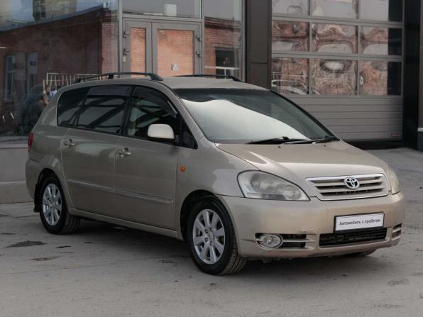 Toyota Ipsum II (M20) с пробегом 2002 года, цена 725 000 рублей, 311014 км, компактвэн, Автокод Объявления