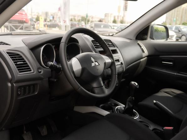 Mitsubishi ASX I с пробегом 2012 года, цена 932 800 рублей, 231215 км, внедорожник, Автокод Объявления