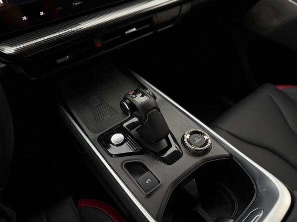 Haval H3 I с пробегом 2024 года, цена 2 450 000 рублей, 5084 км, внедорожник, Автокод Объявления