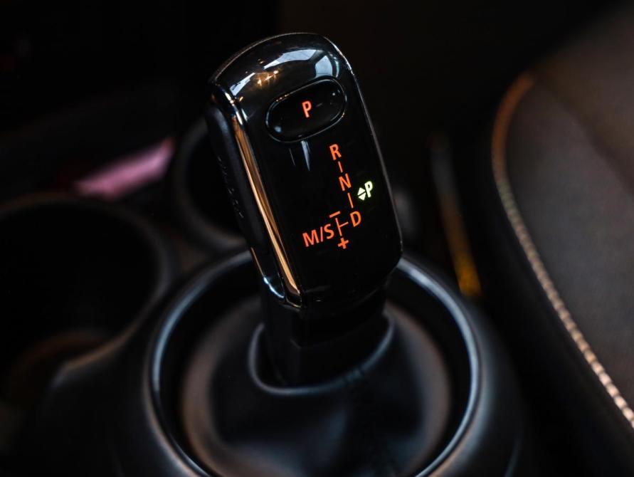 Mini Hatch III (F55/F56) Рестайлинг Санкт-Петербург  - изображение 18