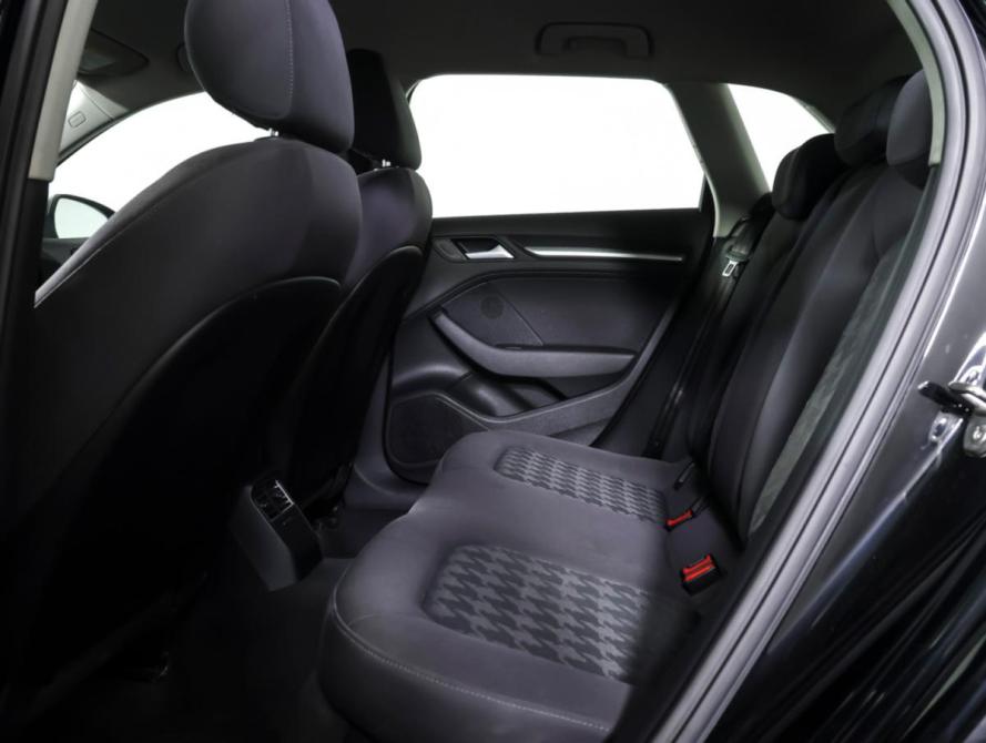 Audi A3 III (8V) Москва  - изображение 12