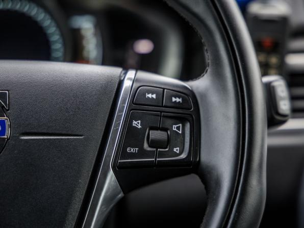 Volvo XC70 II Рестайлинг с пробегом 2014 года, цена 1 898 000 рублей, 218908 км, универсал, Автокод Объявления