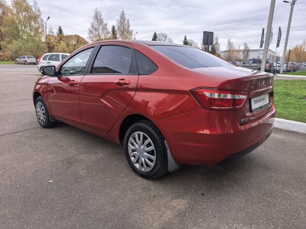 Lada (ВАЗ) Vesta I с пробегом 2021 года, цена 1 099 000 рублей, 105760 км, седан, Автокод Объявления
