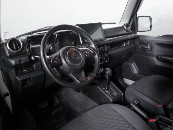 Suzuki Jimny IV с пробегом 2022 года, цена 3 190 000 рублей, 69000 км, внедорожник, Автокод Объявления