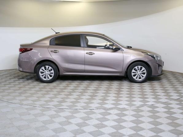 Kia Rio IV Рестайлинг с пробегом 2020 года, цена 1 425 000 рублей, 104067 км, седан, Автокод Объявления