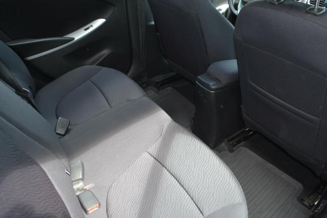Hyundai Solaris I с пробегом 2012 года, цена 890 000 рублей, 103500 км, седан, Автокод Объявления