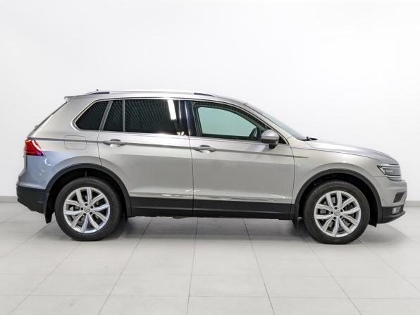 Volkswagen Tiguan II с пробегом 2020 года, цена 3 050 000 рублей, 76255 км, внедорожник, Автокод Объявления