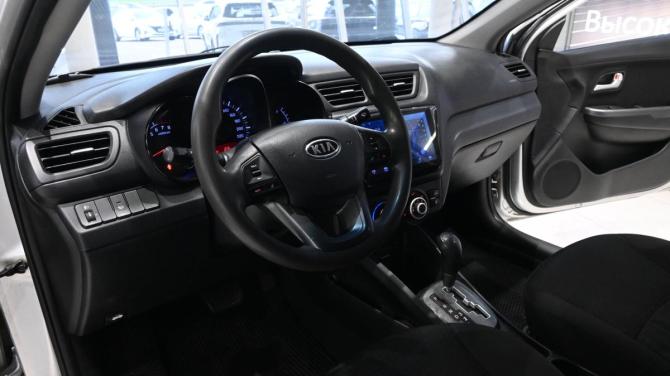 Kia Rio III с пробегом 2013 года, цена 695 000 рублей, 210800 км, седан, Автокод Объявления