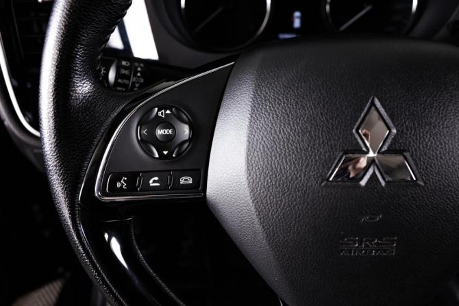 Mitsubishi Outlander III Рестайлинг 3 с пробегом 2021 года, цена 2 299 000 рублей, 169000 км, внедорожник, Автокод Объявления