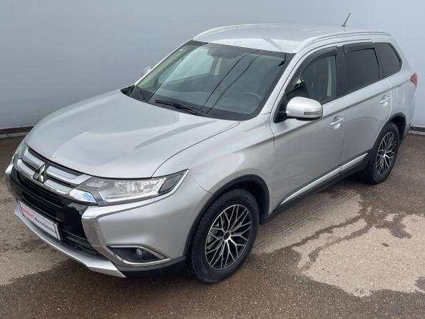 Mitsubishi Outlander III Рестайлинг 2 с пробегом 2015 года, цена 1 720 000 рублей, 185720 км, внедорожник, Автокод Объявления