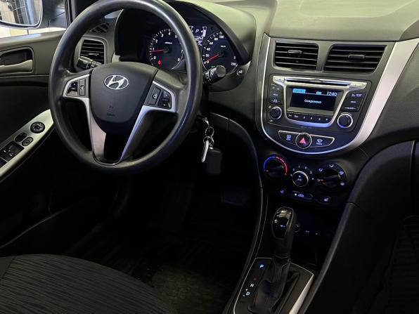 Hyundai Solaris I Рестайлинг с пробегом 2016 года, цена 1 099 000 рублей, 112414 км, седан, Автокод Объявления