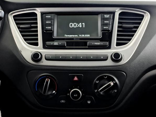Hyundai Solaris II Рестайлинг с пробегом 2020 года, цена 1 525 000 рублей, 92387 км, седан, Автокод Объявления
