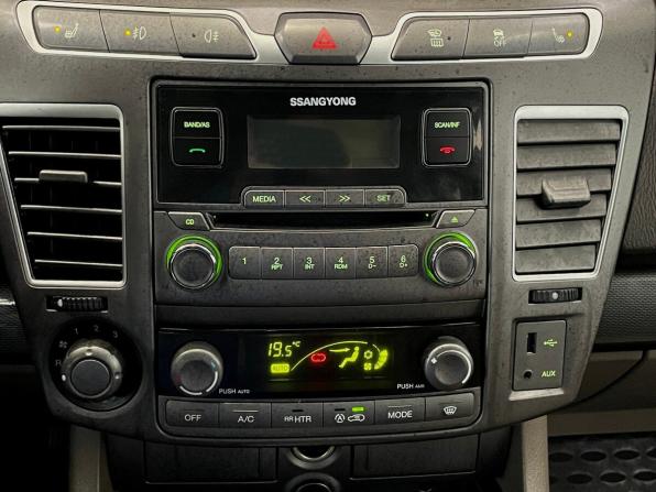 SsangYong Stavic с пробегом 2014 года, цена 1 199 000 рублей, 240581 км, минивэн, Автокод Объявления