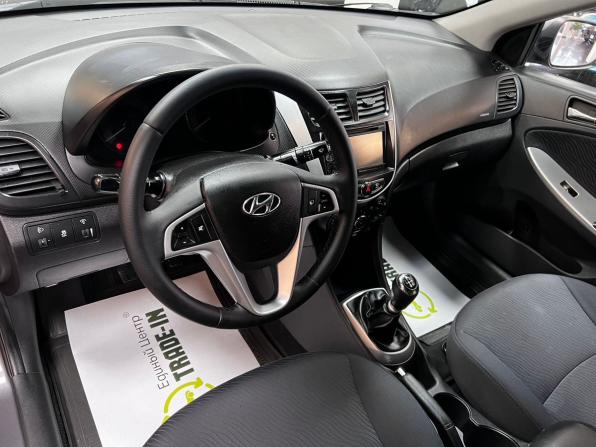 Hyundai Solaris I с пробегом 2011 года, цена 745 000 рублей, 184261 км, седан, Автокод Объявления
