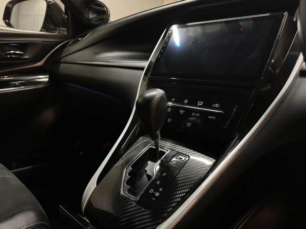 Toyota Harrier III (XU60) Рестайлинг с пробегом 2018 года, цена 3 347 000 рублей, 40155 км, внедорожник, Автокод Объявления