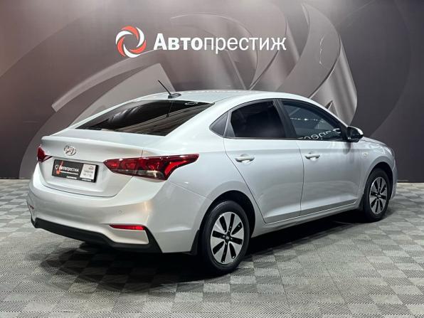 Hyundai Solaris II с пробегом 2018 года, цена 1 150 000 рублей, 151505 км, седан, Автокод Объявления