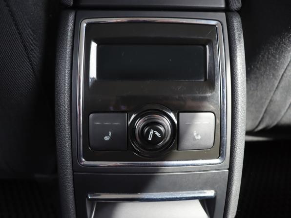 Skoda Superb II Рестайлинг с пробегом 2013 года, цена 1 120 000 рублей, 183751 км, лифтбек, Автокод Объявления