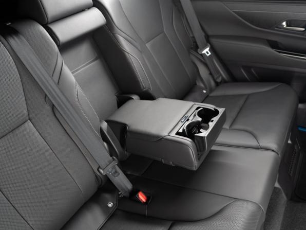 Новый Lexus LX IV 2025 года, цена 35 490 000 рублей, внедорожник, Автокод Объявления