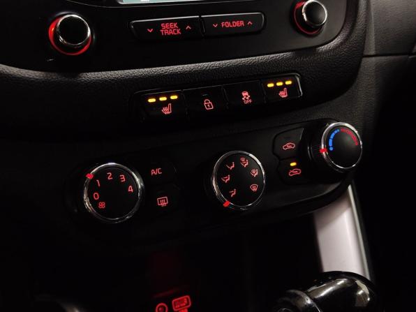 Kia Ceed II Рестайлинг с пробегом 2016 года, цена 861 900 рублей, 191701 км, хэтчбек, Автокод Объявления