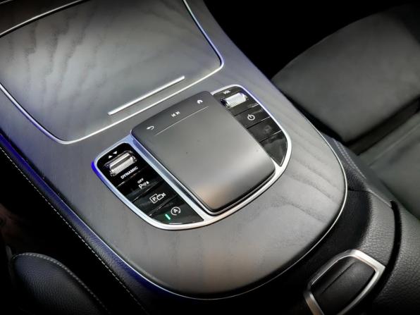Mercedes-Benz E-Класс V (W213 S213 C238) Рестайлинг с пробегом 2021 года, цена 3 353 500 рублей, 185000 км, седан, Автокод Объявления
