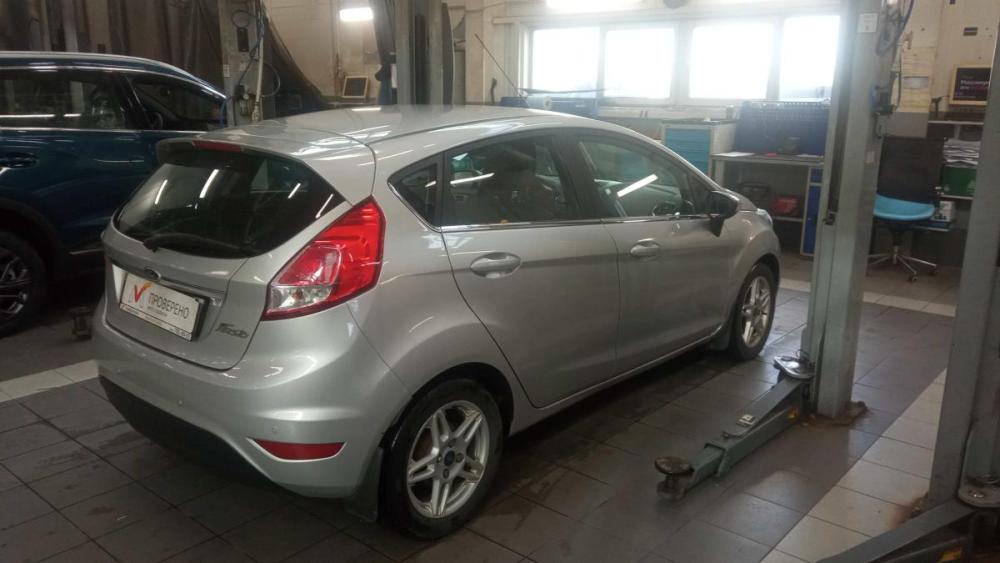 Ford Fiesta Mk6 Рестайлинг Санкт-Петербург  - изображение 3