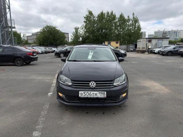 Volkswagen Polo V Рестайлинг с пробегом 2018 года, цена 1 149 000 рублей, 110000 км, седан, Автокод Объявления