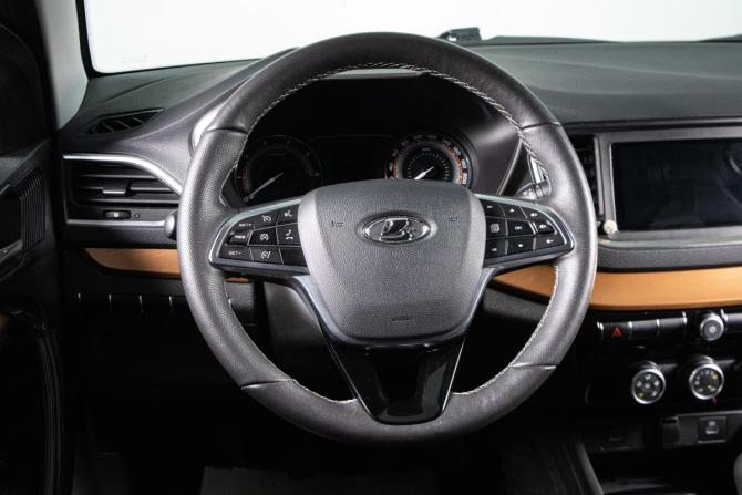 Lada (ВАЗ) Vesta I Рестайлинг (NG) с пробегом 2023 года, цена 1 319 000 рублей, 27500 км, седан, Автокод Объявления