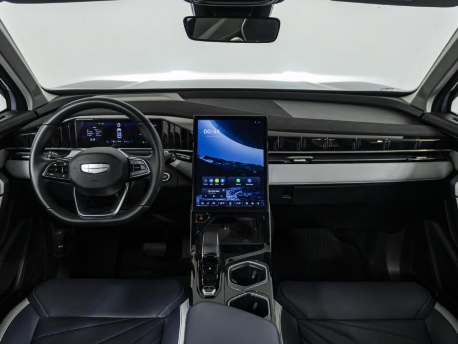 Geely Atlas II Москва  - изображение 14
