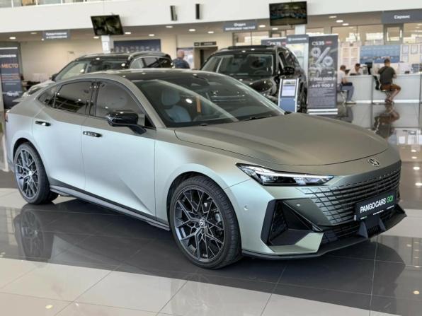 Changan UNI-V I с пробегом 2023 года, цена 2 295 000 рублей, 31000 км, лифтбек, Автокод Объявления