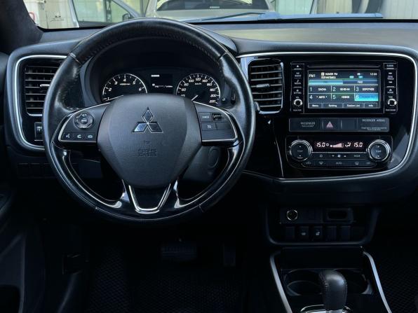 Mitsubishi Outlander III Рестайлинг 2 с пробегом 2017 года, цена 1 930 000 рублей, 87014 км, внедорожник, Автокод Объявления