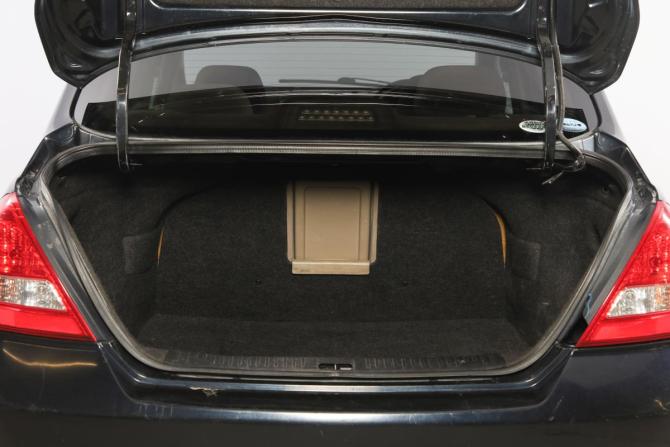 Nissan Tiida I с пробегом 2009 года, цена 699 000 рублей, 275000 км, хэтчбек, Автокод Объявления