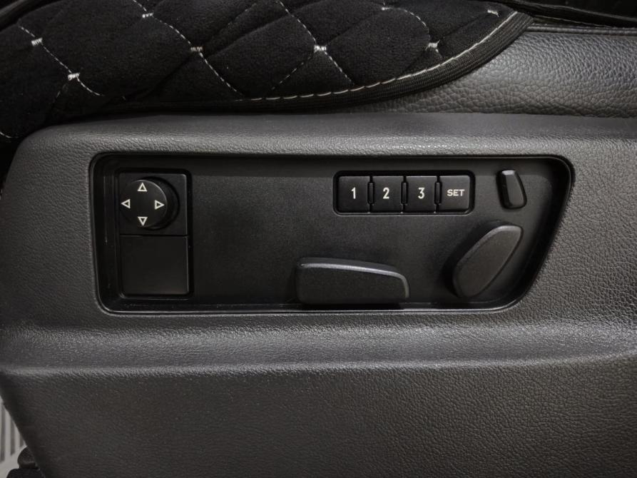 Volkswagen Touareg I Рестайлинг Альметьевск  - изображение 13