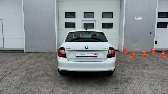Skoda Rapid I Рестайлинг с пробегом 2018 года, цена 1 362 700 рублей, 32197 км, лифтбек, Автокод Объявления
