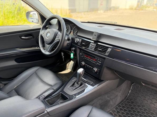 BMW 3 серии V (E90/E91/E92/E93) Рестайлинг с пробегом 2011 года, цена 980 000 рублей, 197000 км, седан, Автокод Объявления
