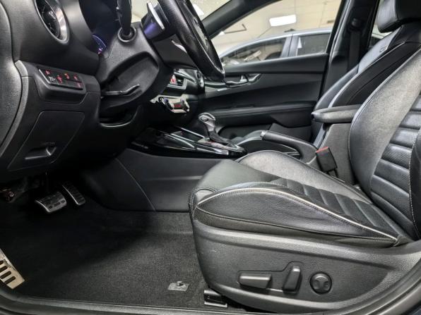 Kia Cerato IV с пробегом 2019 года, цена 1 930 000 рублей, 92039 км, седан, Автокод Объявления